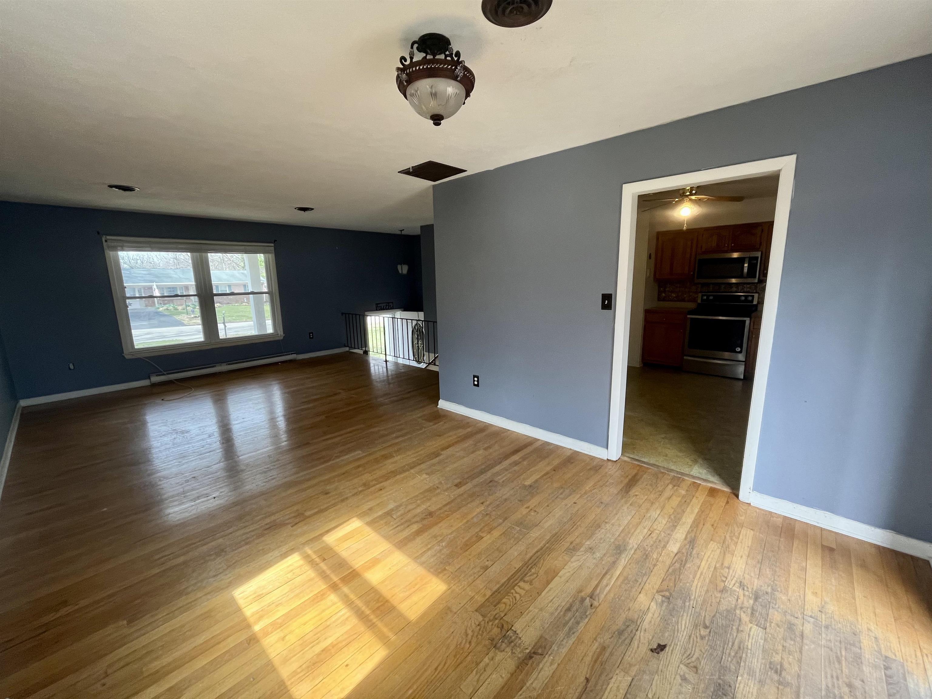 28 FLINT MOUNTAIN DR, STUARTS DRAFT, Virginia 24401, 3 Bedrooms Bedrooms, ,1 BathroomBathrooms,Residential,28 FLINT MOUNTAIN DR,674619 MLS # 674619