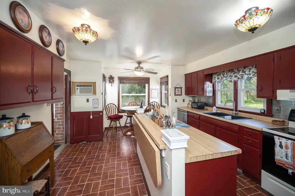 31934 INDIANTOWN RD, LOCUST GROVE, Virginia 22508, ,Land,31934 INDIANTOWN RD,VAOR2013622 MLS # VAOR2013622