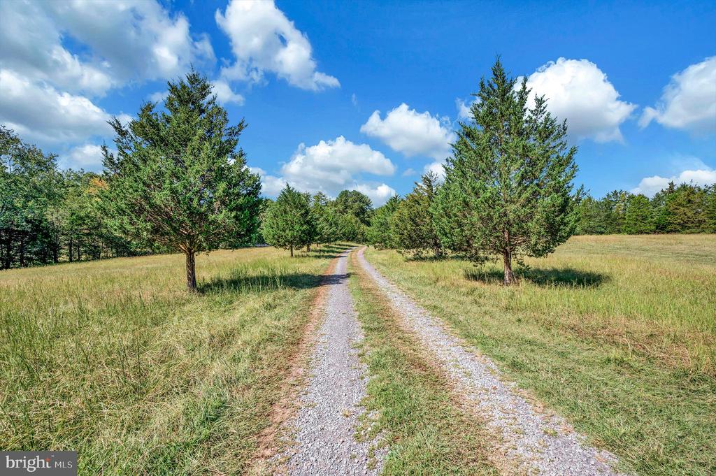 31934 INDIANTOWN RD, LOCUST GROVE, Virginia 22508, ,Land,31934 INDIANTOWN RD,VAOR2013622 MLS # VAOR2013622