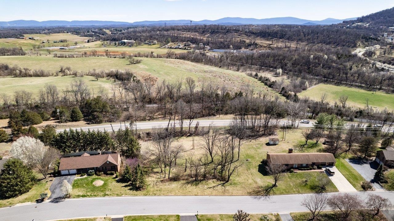 810 LAMMERMOOR DR, STAUNTON, Virginia 24401, ,Land,810 LAMMERMOOR DR,674638 MLS # 674638