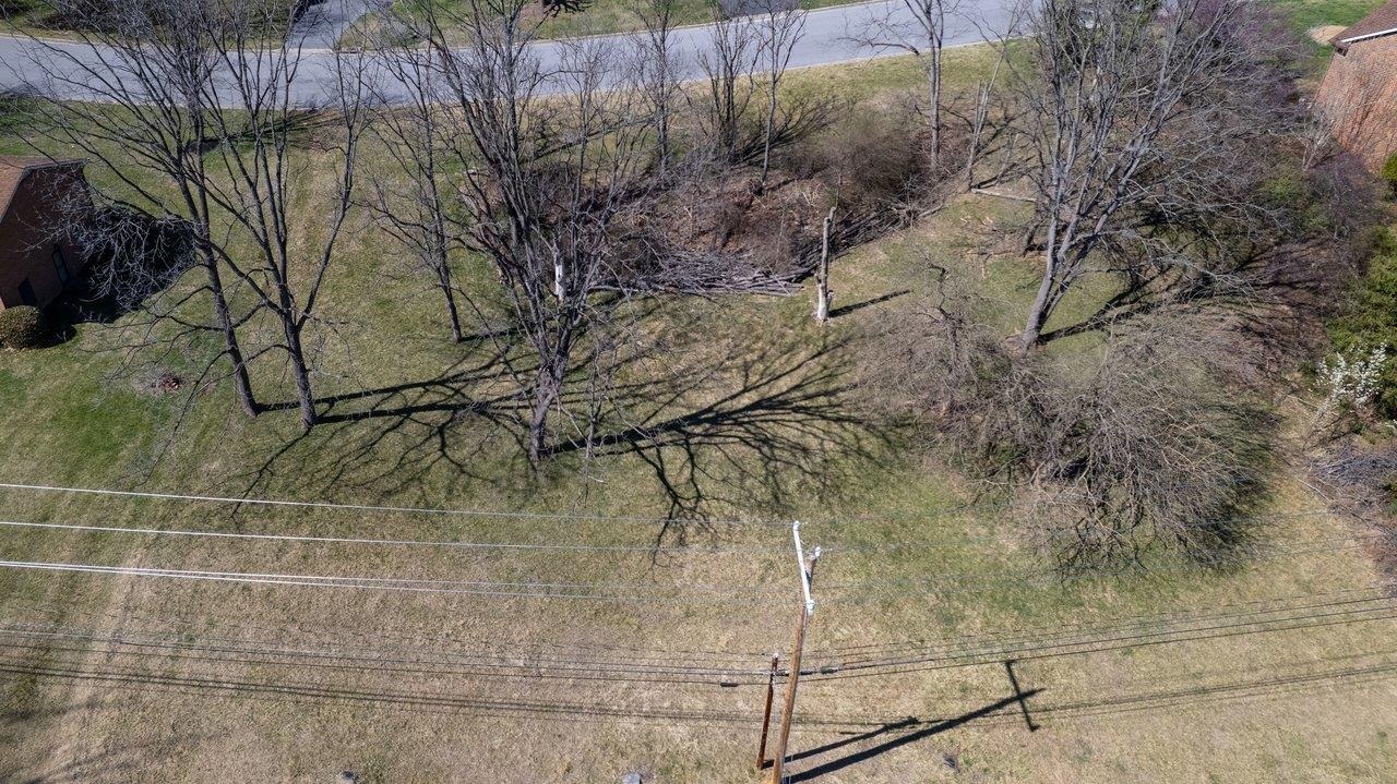 810 LAMMERMOOR DR, STAUNTON, Virginia 24401, ,Land,810 LAMMERMOOR DR,674638 MLS # 674638