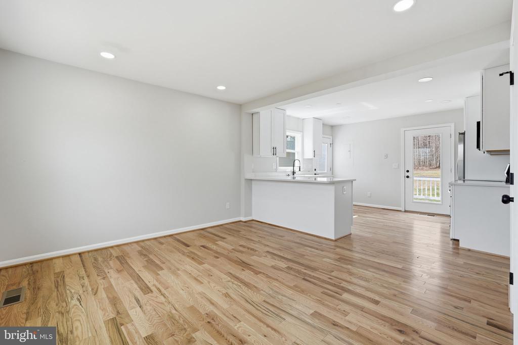 10442 SAINT PAULS RD, BEALETON, Virginia, 4 Bedrooms Bedrooms, ,2 BathroomsBathrooms,Residential,W. SIDE OF RT 66,10442 SAINT PAULS RD,VAFQ2020724 MLS # VAFQ2020724