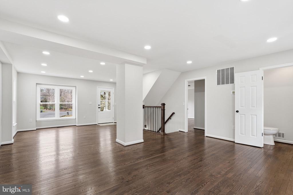 7087 WESTMORELAND DR, WARRENTON, Virginia, 5 Bedrooms Bedrooms, ,3 BathroomsBathrooms,Residential,7087 WESTMORELAND DR,VAFQ2020736 MLS # VAFQ2020736