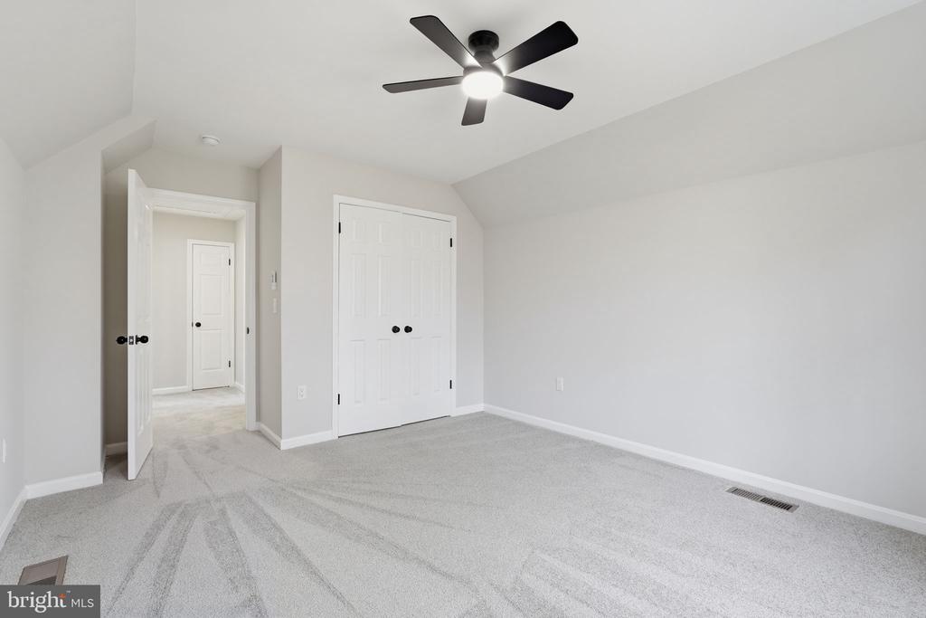 7087 WESTMORELAND DR, WARRENTON, Virginia, 5 Bedrooms Bedrooms, ,3 BathroomsBathrooms,Residential,7087 WESTMORELAND DR,VAFQ2020736 MLS # VAFQ2020736