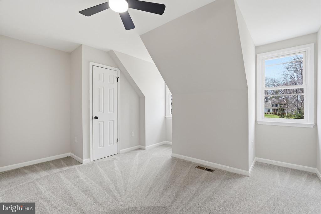 7087 WESTMORELAND DR, WARRENTON, Virginia, 5 Bedrooms Bedrooms, ,3 BathroomsBathrooms,Residential,7087 WESTMORELAND DR,VAFQ2020736 MLS # VAFQ2020736