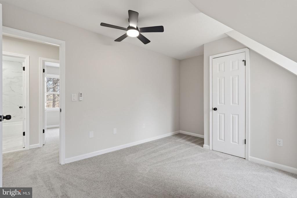 7087 WESTMORELAND DR, WARRENTON, Virginia, 5 Bedrooms Bedrooms, ,3 BathroomsBathrooms,Residential,7087 WESTMORELAND DR,VAFQ2020736 MLS # VAFQ2020736