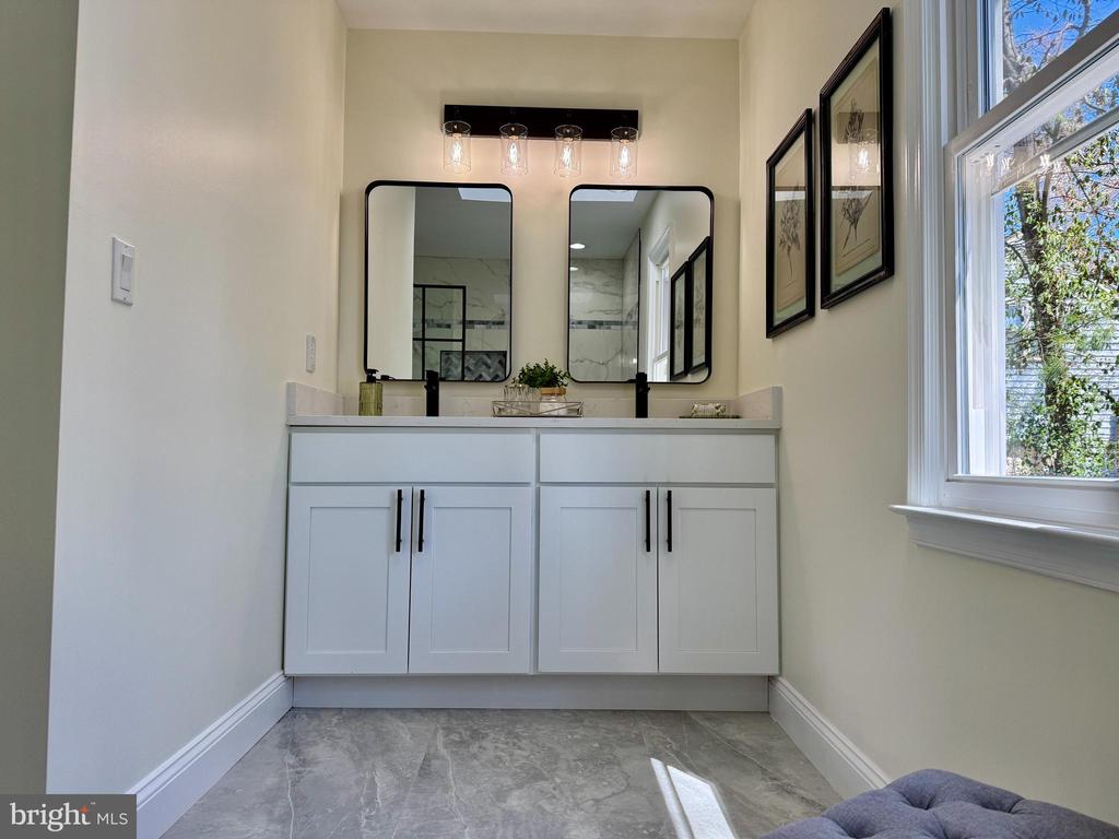 7087 WESTMORELAND DR, WARRENTON, Virginia, 5 Bedrooms Bedrooms, ,3 BathroomsBathrooms,Residential,7087 WESTMORELAND DR,VAFQ2020736 MLS # VAFQ2020736