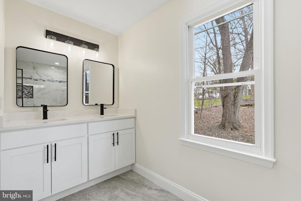 7087 WESTMORELAND DR, WARRENTON, Virginia, 5 Bedrooms Bedrooms, ,3 BathroomsBathrooms,Residential,7087 WESTMORELAND DR,VAFQ2020736 MLS # VAFQ2020736