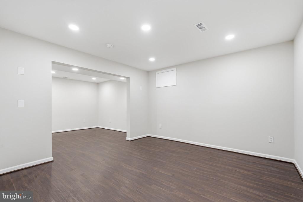 7087 WESTMORELAND DR, WARRENTON, Virginia, 5 Bedrooms Bedrooms, ,3 BathroomsBathrooms,Residential,7087 WESTMORELAND DR,VAFQ2020736 MLS # VAFQ2020736