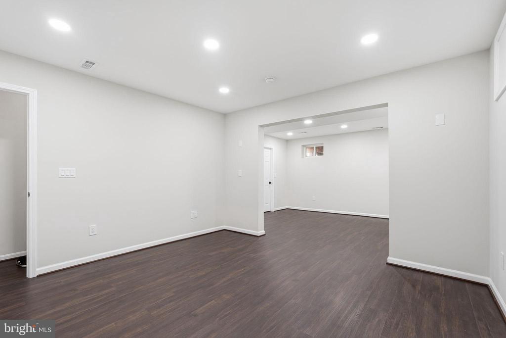 7087 WESTMORELAND DR, WARRENTON, Virginia, 5 Bedrooms Bedrooms, ,3 BathroomsBathrooms,Residential,7087 WESTMORELAND DR,VAFQ2020736 MLS # VAFQ2020736