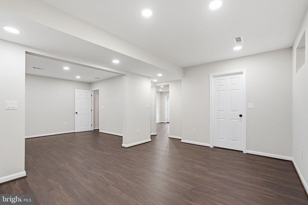 7087 WESTMORELAND DR, WARRENTON, Virginia, 5 Bedrooms Bedrooms, ,3 BathroomsBathrooms,Residential,7087 WESTMORELAND DR,VAFQ2020736 MLS # VAFQ2020736