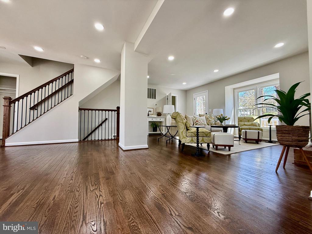 7087 WESTMORELAND DR, WARRENTON, Virginia, 5 Bedrooms Bedrooms, ,3 BathroomsBathrooms,Residential,7087 WESTMORELAND DR,VAFQ2020736 MLS # VAFQ2020736