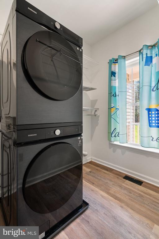 4305 BRIDLEPATH CT, FREDERICKSBURG, Virginia 22408, 4 Bedrooms Bedrooms, ,3 BathroomsBathrooms,Residential,4305 BRIDLEPATH CT,VASP2039774 MLS # VASP2039774 4305 BRIDLEPATH CT, FREDERICKSBURG, Virginia 22408, 4 Bedrooms Bedrooms, ,3 BathroomsBathrooms,Residential,4305 BRIDLEPATH CT,VASP2039774 MLS # VASP2039774