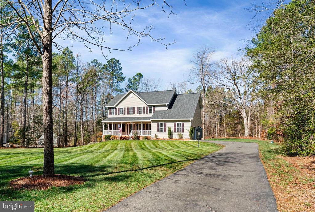 4305 BRIDLEPATH CT, FREDERICKSBURG, Virginia 22408, 4 Bedrooms Bedrooms, ,3 BathroomsBathrooms,Residential,4305 BRIDLEPATH CT,VASP2039774 MLS # VASP2039774 4305 BRIDLEPATH CT, FREDERICKSBURG, Virginia 22408, 4 Bedrooms Bedrooms, ,3 BathroomsBathrooms,Residential,4305 BRIDLEPATH CT,VASP2039774 MLS # VASP2039774