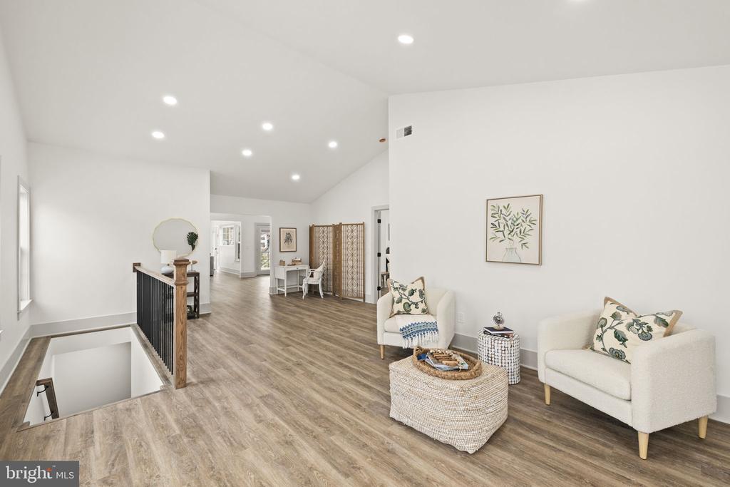 116 WASHINGTON ST, LOCUST GROVE, Virginia 22508, 5 Bedrooms Bedrooms, ,5 BathroomsBathrooms,Residential,116 WASHINGTON ST,VAOR2013490 MLS # VAOR2013490