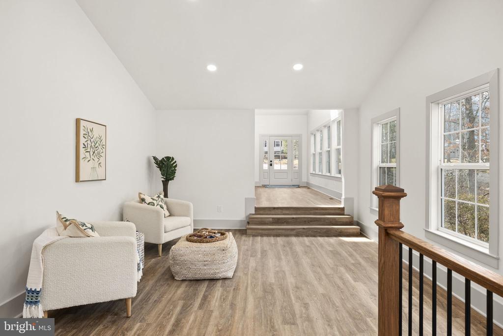 116 WASHINGTON ST, LOCUST GROVE, Virginia 22508, 5 Bedrooms Bedrooms, ,5 BathroomsBathrooms,Residential,116 WASHINGTON ST,VAOR2013490 MLS # VAOR2013490