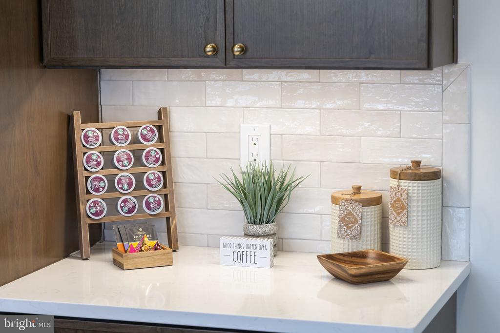 116 WASHINGTON ST, LOCUST GROVE, Virginia 22508, 5 Bedrooms Bedrooms, ,5 BathroomsBathrooms,Residential,116 WASHINGTON ST,VAOR2013490 MLS # VAOR2013490