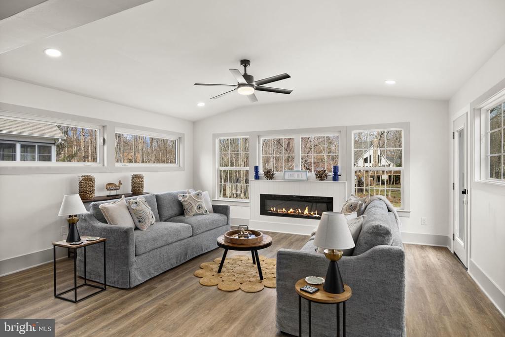 116 WASHINGTON ST, LOCUST GROVE, Virginia 22508, 5 Bedrooms Bedrooms, ,5 BathroomsBathrooms,Residential,116 WASHINGTON ST,VAOR2013490 MLS # VAOR2013490