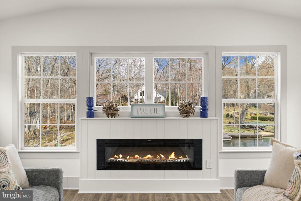 116 WASHINGTON ST, LOCUST GROVE, Virginia 22508, 5 Bedrooms Bedrooms, ,5 BathroomsBathrooms,Residential,116 WASHINGTON ST,VAOR2013490 MLS # VAOR2013490