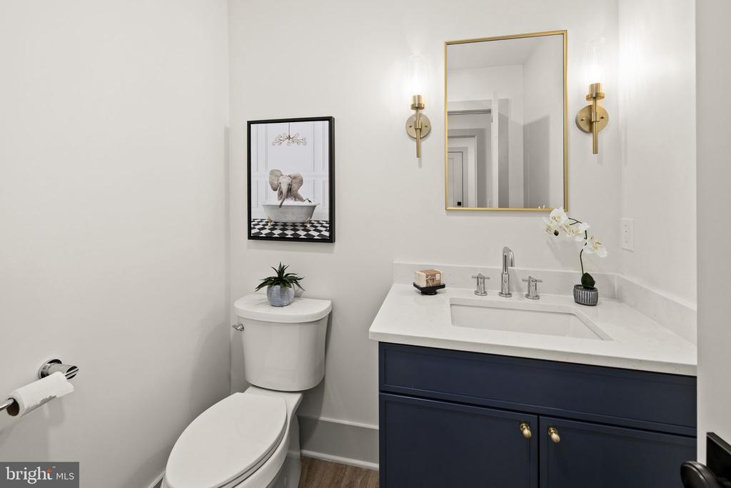 116 WASHINGTON ST, LOCUST GROVE, Virginia 22508, 5 Bedrooms Bedrooms, ,5 BathroomsBathrooms,Residential,116 WASHINGTON ST,VAOR2013490 MLS # VAOR2013490