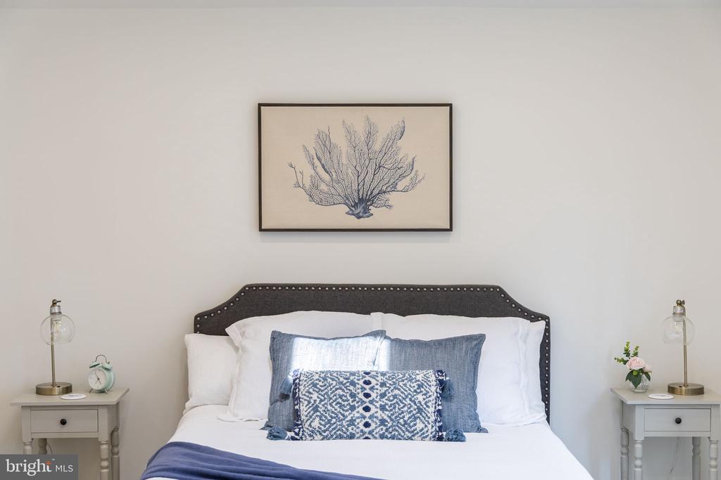 116 WASHINGTON ST, LOCUST GROVE, Virginia 22508, 5 Bedrooms Bedrooms, ,5 BathroomsBathrooms,Residential,116 WASHINGTON ST,VAOR2013490 MLS # VAOR2013490