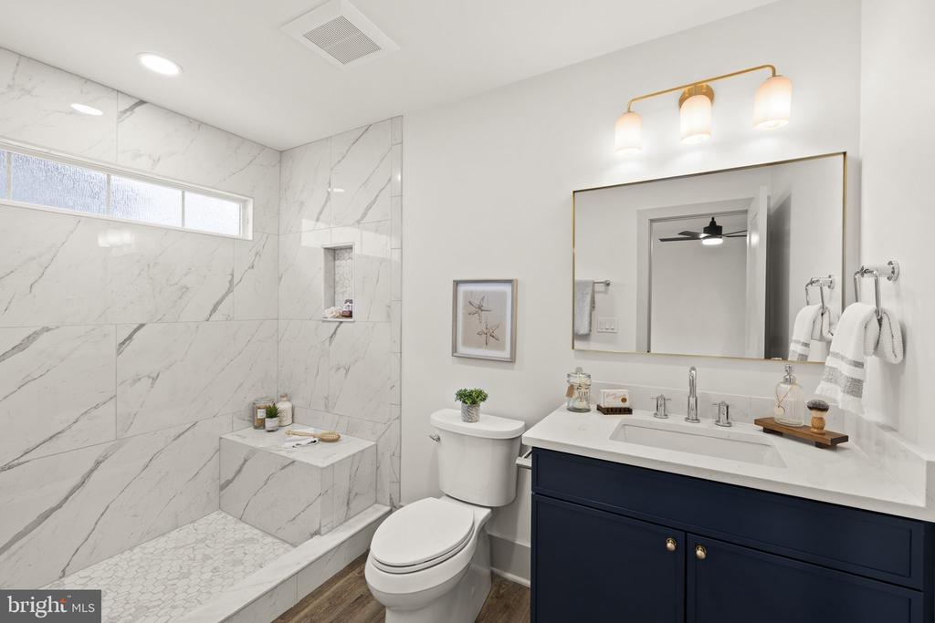 116 WASHINGTON ST, LOCUST GROVE, Virginia 22508, 5 Bedrooms Bedrooms, ,5 BathroomsBathrooms,Residential,116 WASHINGTON ST,VAOR2013490 MLS # VAOR2013490