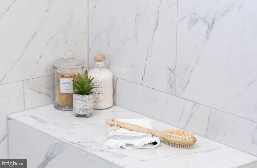 116 WASHINGTON ST, LOCUST GROVE, Virginia 22508, 5 Bedrooms Bedrooms, ,5 BathroomsBathrooms,Residential,116 WASHINGTON ST,VAOR2013490 MLS # VAOR2013490