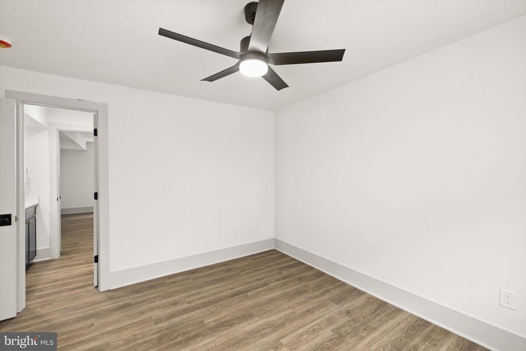 116 WASHINGTON ST, LOCUST GROVE, Virginia 22508, 5 Bedrooms Bedrooms, ,5 BathroomsBathrooms,Residential,116 WASHINGTON ST,VAOR2013490 MLS # VAOR2013490