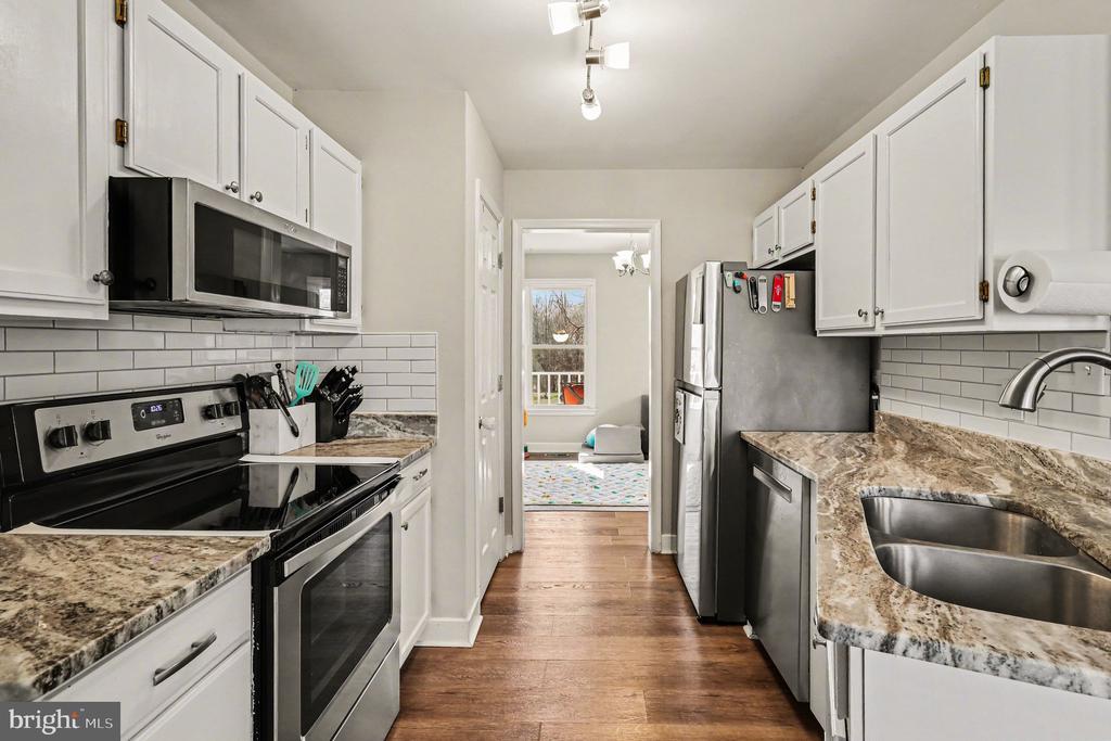 7317 CLOVERHILL RD, SPOTSYLVANIA, Virginia 22551, 3 Bedrooms Bedrooms, ,2 BathroomsBathrooms,Residential,7317 CLOVERHILL RD,VASP2039882 MLS # VASP2039882 7317 CLOVERHILL RD, SPOTSYLVANIA, Virginia 22551, 3 Bedrooms Bedrooms, ,2 BathroomsBathrooms,Residential,7317 CLOVERHILL RD,VASP2039882 MLS # VASP2039882