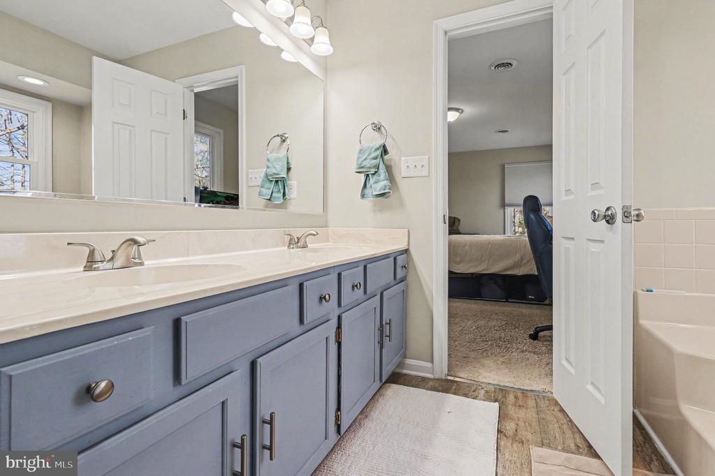 7317 CLOVERHILL RD, SPOTSYLVANIA, Virginia 22551, 3 Bedrooms Bedrooms, ,2 BathroomsBathrooms,Residential,7317 CLOVERHILL RD,VASP2039882 MLS # VASP2039882 7317 CLOVERHILL RD, SPOTSYLVANIA, Virginia 22551, 3 Bedrooms Bedrooms, ,2 BathroomsBathrooms,Residential,7317 CLOVERHILL RD,VASP2039882 MLS # VASP2039882