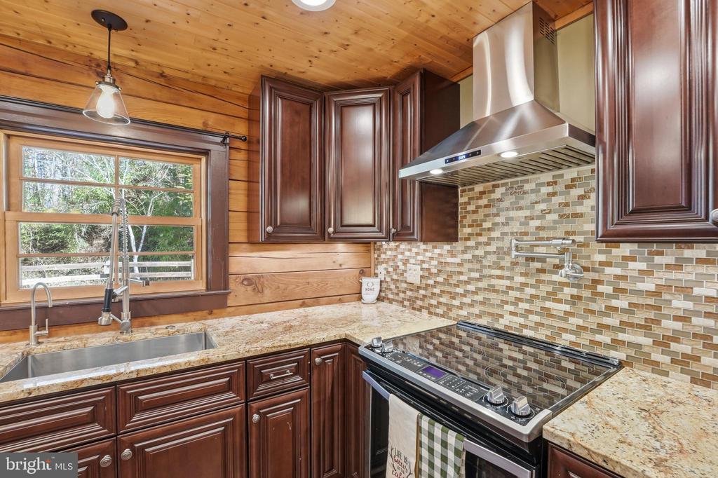 5276 FREE STATE RD, MARSHALL, Virginia, 3 Bedrooms Bedrooms, ,2 BathroomsBathrooms,Residential,5276 FREE STATE RD,VAFQ2020890 MLS # VAFQ2020890