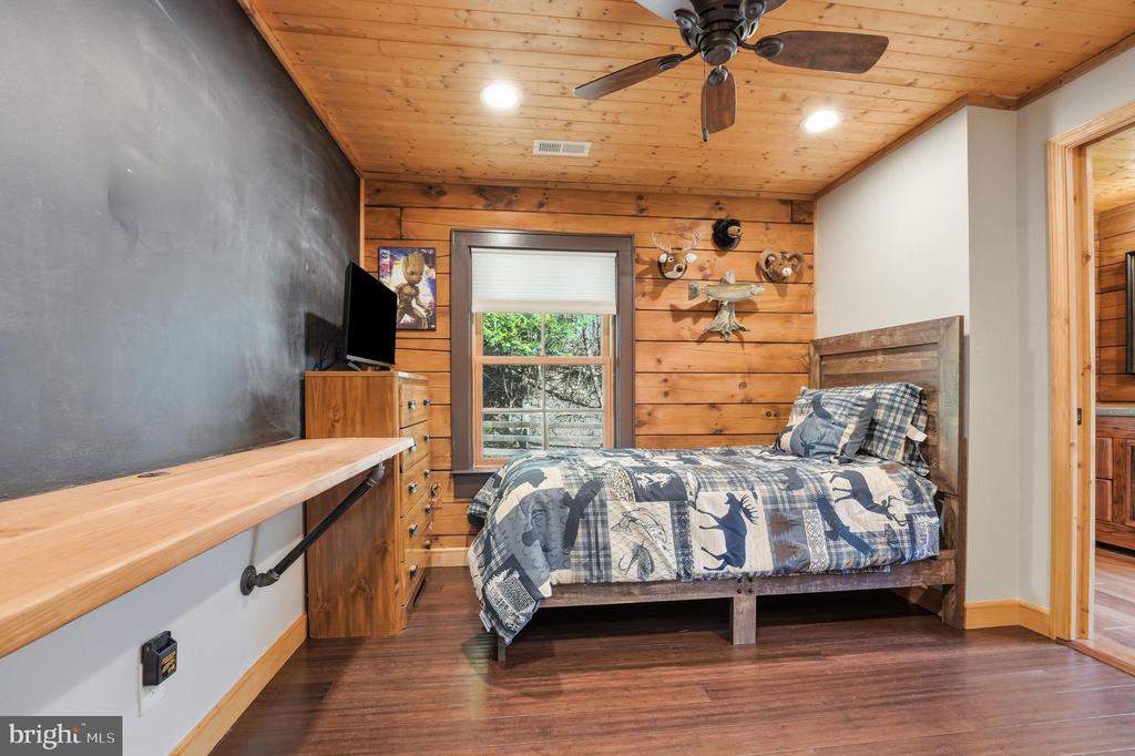 5276 FREE STATE RD, MARSHALL, Virginia, 3 Bedrooms Bedrooms, ,2 BathroomsBathrooms,Residential,5276 FREE STATE RD,VAFQ2020890 MLS # VAFQ2020890