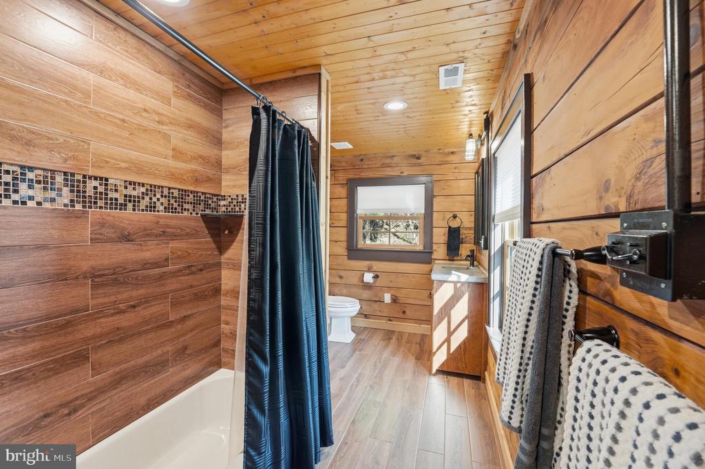 5276 FREE STATE RD, MARSHALL, Virginia, 3 Bedrooms Bedrooms, ,2 BathroomsBathrooms,Residential,5276 FREE STATE RD,VAFQ2020890 MLS # VAFQ2020890