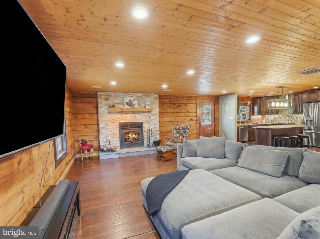 5276 FREE STATE RD, MARSHALL, Virginia, 3 Bedrooms Bedrooms, ,2 BathroomsBathrooms,Residential,5276 FREE STATE RD,VAFQ2020890 MLS # VAFQ2020890