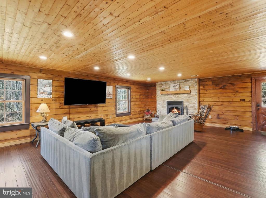 5276 FREE STATE RD, MARSHALL, Virginia, 3 Bedrooms Bedrooms, ,2 BathroomsBathrooms,Residential,5276 FREE STATE RD,VAFQ2020890 MLS # VAFQ2020890