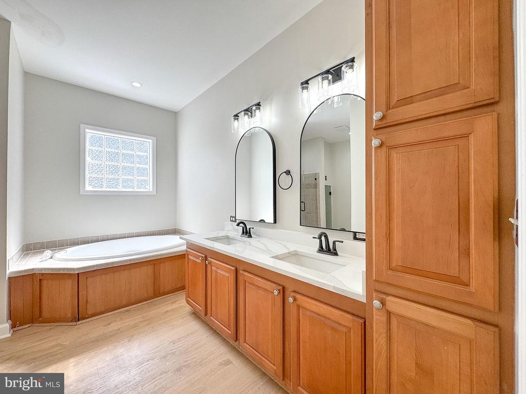 3631 BREAKNOCK RD, BUMPASS, Virginia 23024, 5 Bedrooms Bedrooms, ,3 BathroomsBathrooms,Residential,3631 BREAKNOCK RD,VASP2040010 MLS # VASP2040010