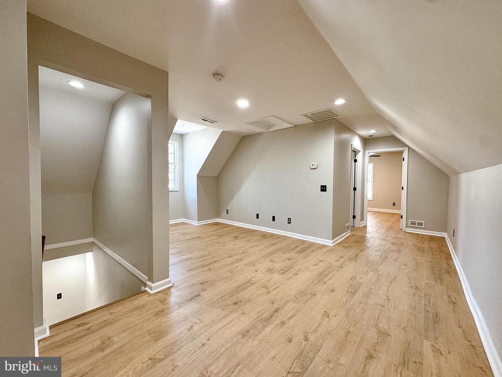 3631 BREAKNOCK RD, BUMPASS, Virginia 23024, 5 Bedrooms Bedrooms, ,3 BathroomsBathrooms,Residential,3631 BREAKNOCK RD,VASP2040010 MLS # VASP2040010