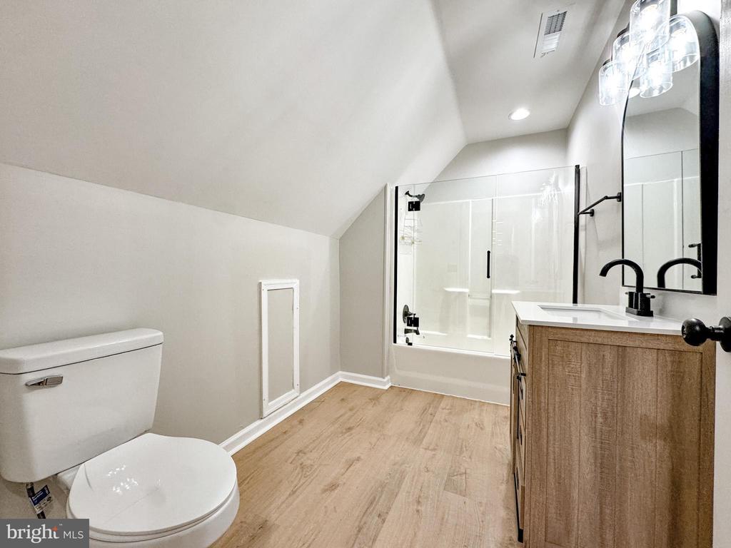 3631 BREAKNOCK RD, BUMPASS, Virginia 23024, 5 Bedrooms Bedrooms, ,3 BathroomsBathrooms,Residential,3631 BREAKNOCK RD,VASP2040010 MLS # VASP2040010