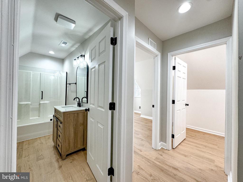 3631 BREAKNOCK RD, BUMPASS, Virginia 23024, 5 Bedrooms Bedrooms, ,3 BathroomsBathrooms,Residential,3631 BREAKNOCK RD,VASP2040010 MLS # VASP2040010