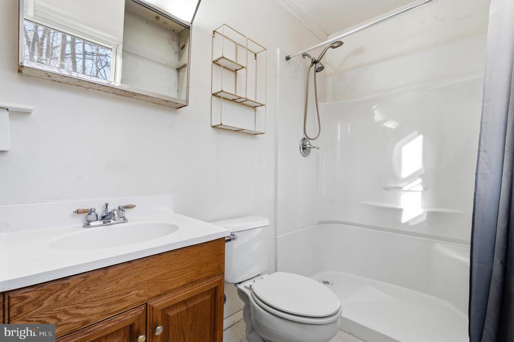 1330 JASON LN, AMISSVILLE, Virginia 20106, 3 Bedrooms Bedrooms, ,2 BathroomsBathrooms,Residential,1330 JASON LN,VACU2012990 MLS # VACU2012990