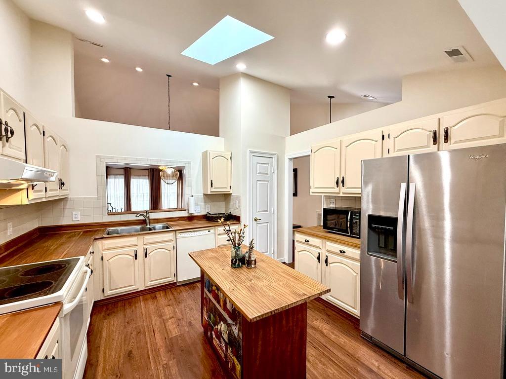 11220 WESTHAMPTON CT, FREDERICKSBURG, Virginia 22407, 2 Bedrooms Bedrooms, ,2 BathroomsBathrooms,Residential,11220 WESTHAMPTON CT,VASP2040064 MLS # VASP2040064 11220 WESTHAMPTON CT, FREDERICKSBURG, Virginia 22407, 2 Bedrooms Bedrooms, ,2 BathroomsBathrooms,Residential,11220 WESTHAMPTON CT,VASP2040064 MLS # VASP2040064