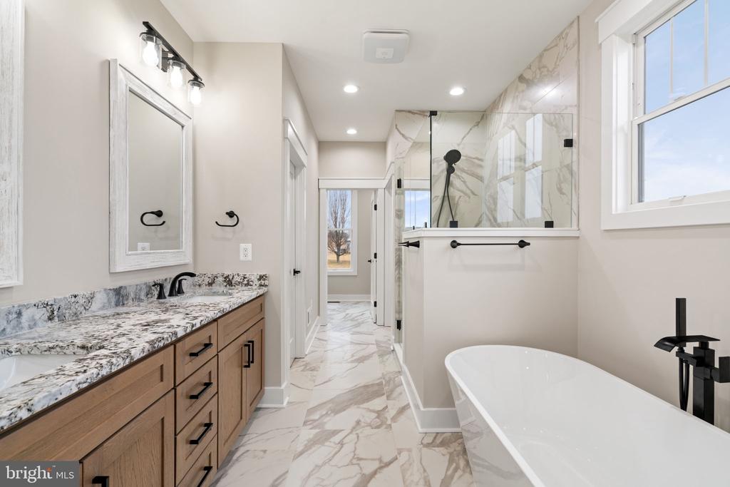 20359 LOOKOUT CIR, ORANGE, Virginia 22960, 5 Bedrooms Bedrooms, ,3 BathroomsBathrooms,Residential,20359 LOOKOUT CIR,VAOR2013386 MLS # VAOR2013386