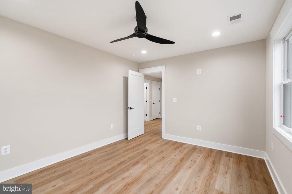 20359 LOOKOUT CIR, ORANGE, Virginia 22960, 5 Bedrooms Bedrooms, ,3 BathroomsBathrooms,Residential,20359 LOOKOUT CIR,VAOR2013386 MLS # VAOR2013386