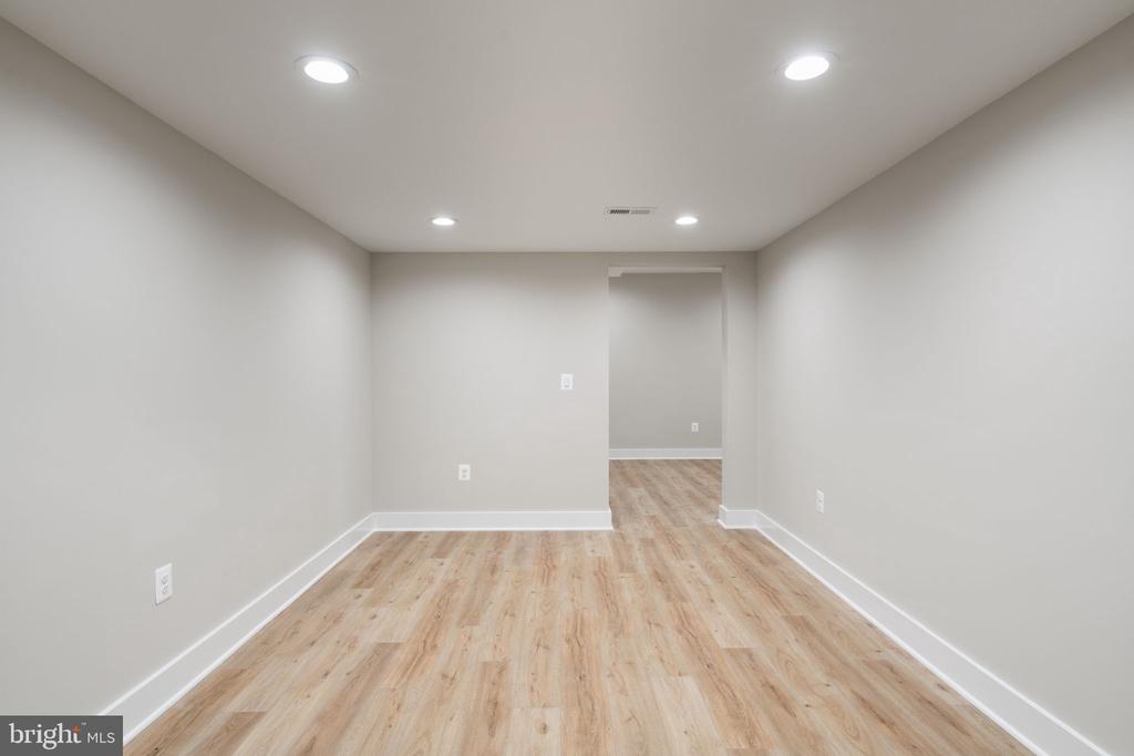 20359 LOOKOUT CIR, ORANGE, Virginia 22960, 5 Bedrooms Bedrooms, ,3 BathroomsBathrooms,Residential,20359 LOOKOUT CIR,VAOR2013386 MLS # VAOR2013386