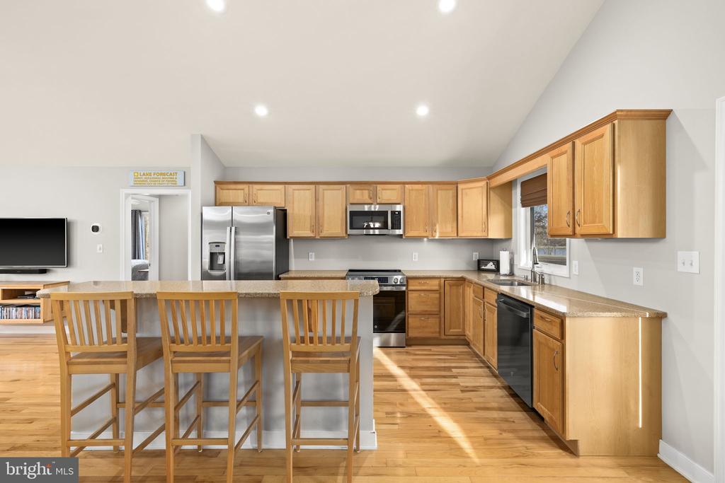 2045 LAKE FOREST DR, MINERAL, Virginia 23117, 6 Bedrooms Bedrooms, ,4 BathroomsBathrooms,Residential,2045 LAKE FOREST DR,VALA2009466 MLS # VALA2009466