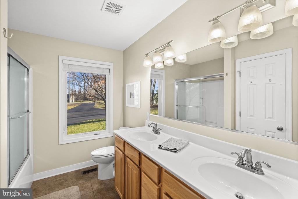 2045 LAKE FOREST DR, MINERAL, Virginia 23117, 6 Bedrooms Bedrooms, ,4 BathroomsBathrooms,Residential,2045 LAKE FOREST DR,VALA2009466 MLS # VALA2009466