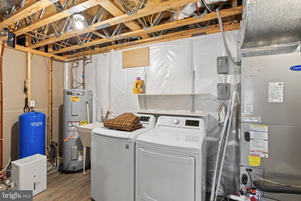 2045 LAKE FOREST DR, MINERAL, Virginia 23117, 6 Bedrooms Bedrooms, ,4 BathroomsBathrooms,Residential,2045 LAKE FOREST DR,VALA2009466 MLS # VALA2009466