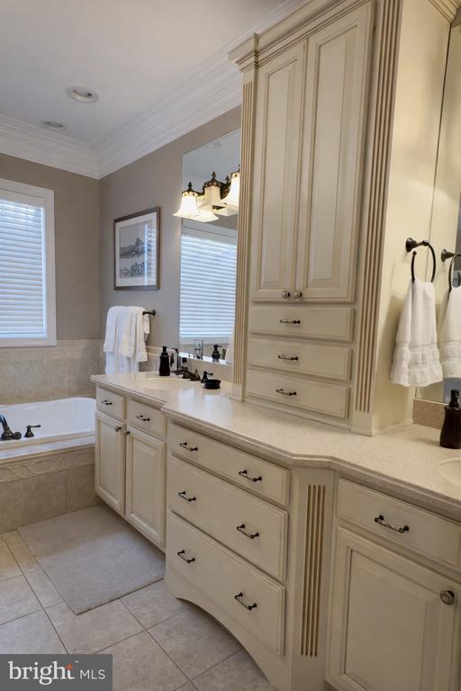 11612 LONGSTREET DR, SPOTSYLVANIA, Virginia 22551, 4 Bedrooms Bedrooms, ,5 BathroomsBathrooms,Residential,FAWN LAKE COMMUNITY ASSOC,11612 LONGSTREET DR,VASP2040202 MLS # VASP2040202 11612 LONGSTREET DR, SPOTSYLVANIA, Virginia 22551, 4 Bedrooms Bedrooms, ,5 BathroomsBathrooms,Residential,FAWN LAKE COMMUNITY ASSOC,11612 LONGSTREET DR,VASP2040202 MLS # VASP2040202