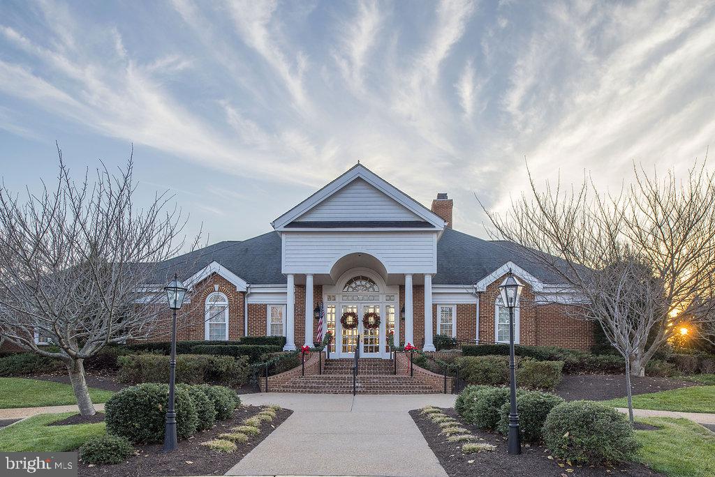 11612 LONGSTREET DR, SPOTSYLVANIA, Virginia 22551, 4 Bedrooms Bedrooms, ,5 BathroomsBathrooms,Residential,FAWN LAKE COMMUNITY ASSOC,11612 LONGSTREET DR,VASP2040202 MLS # VASP2040202