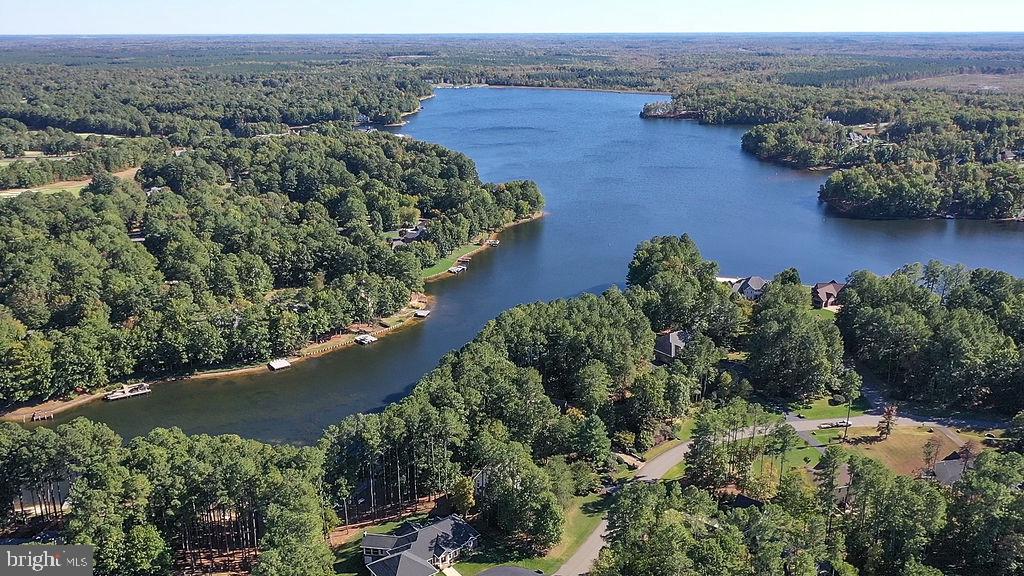 11612 LONGSTREET DR, SPOTSYLVANIA, Virginia 22551, 4 Bedrooms Bedrooms, ,5 BathroomsBathrooms,Residential,FAWN LAKE COMMUNITY ASSOC,11612 LONGSTREET DR,VASP2040202 MLS # VASP2040202